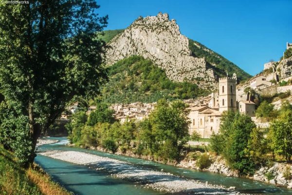 02-fleue-var-entrevaux-var
