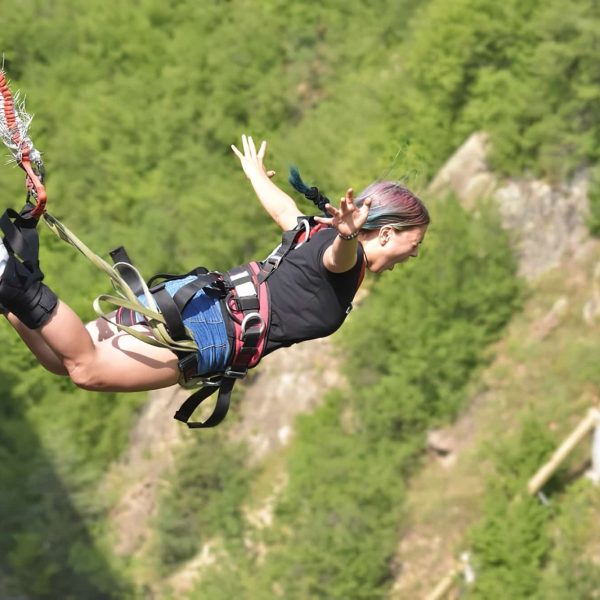 sauter-a-l-elastique-dans-le-verdon